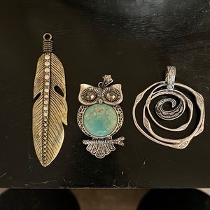 Necklace pendants